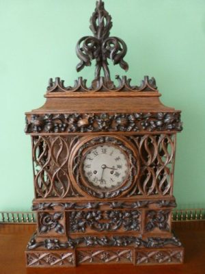 A Superb French Intricately Carved & Fretted Out Oak Table Clock